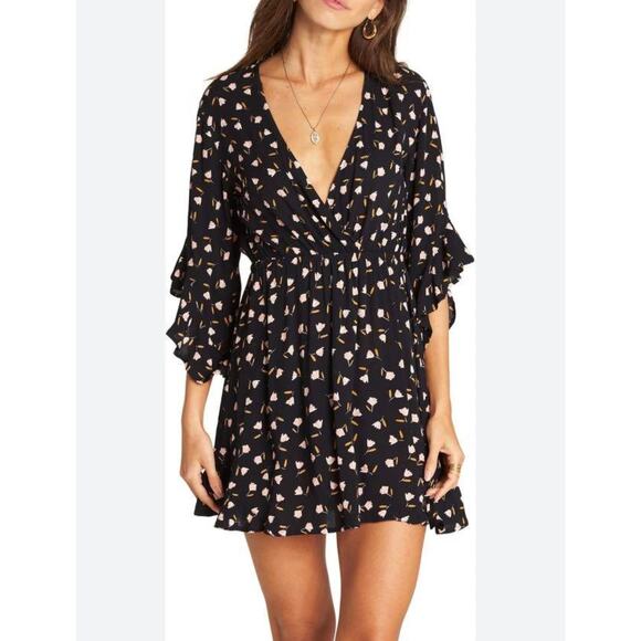 Billabong Dresses & Skirts - Billabong Love Light Mini Dress Black Pink Floral Deep V Neck Sz M